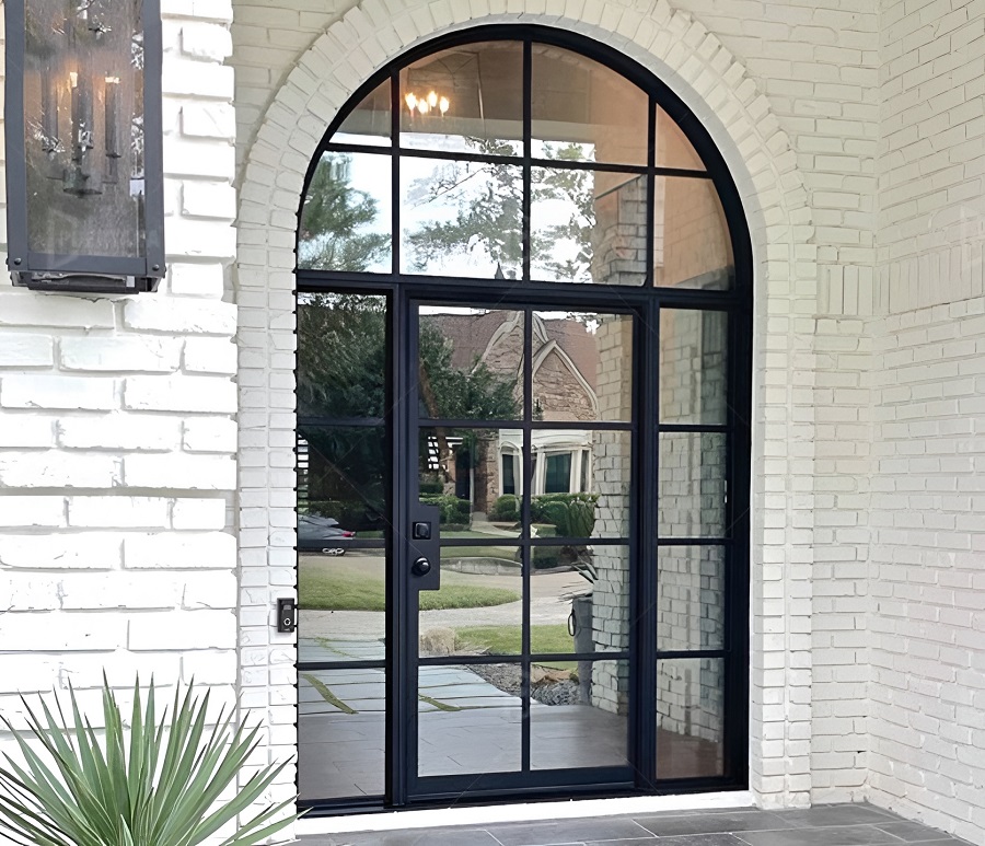 Thiết kế cửa đi 1 cánh nhôm kính vòm hiện đại